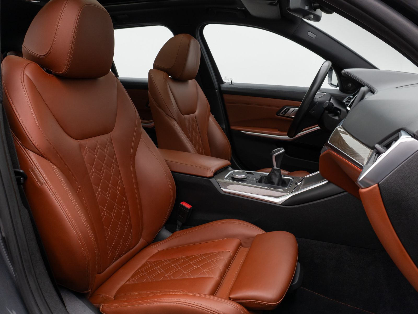 Fahrzeugabbildung BMW 320d Sport Line Panorama Kamera HUD DAB H/K AHK