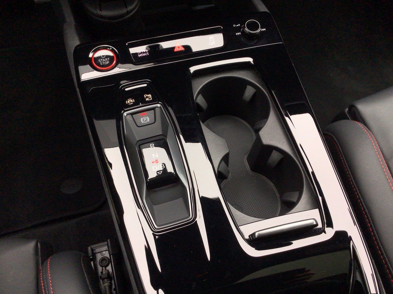 Audi S6 e-tron - Bild 12