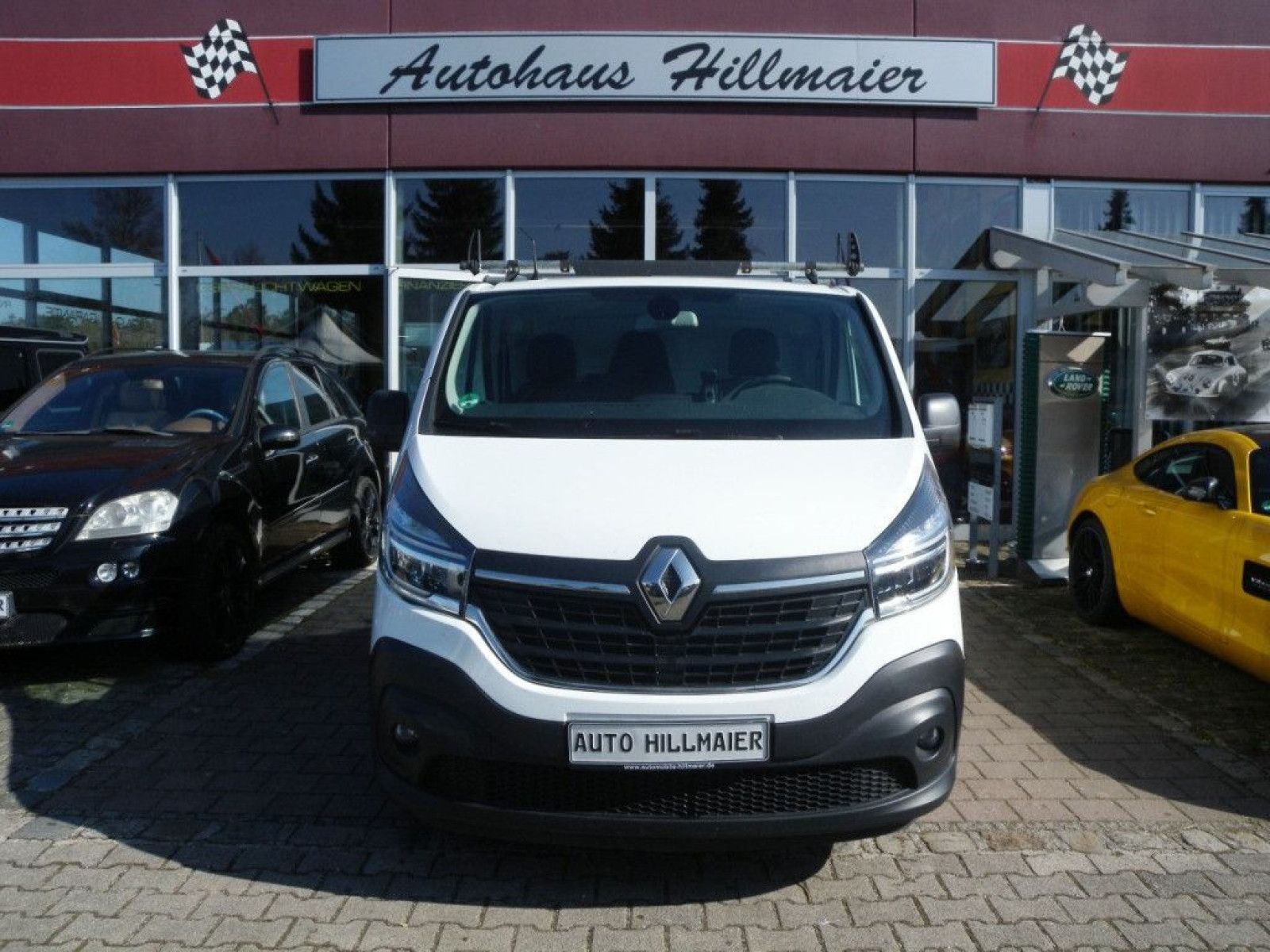 Renault Trafic - 1
