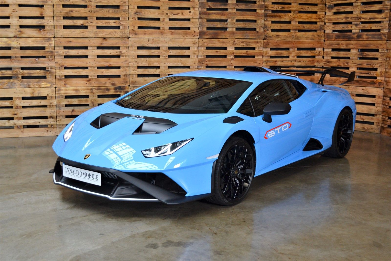 LAMBORGHINI Huracan