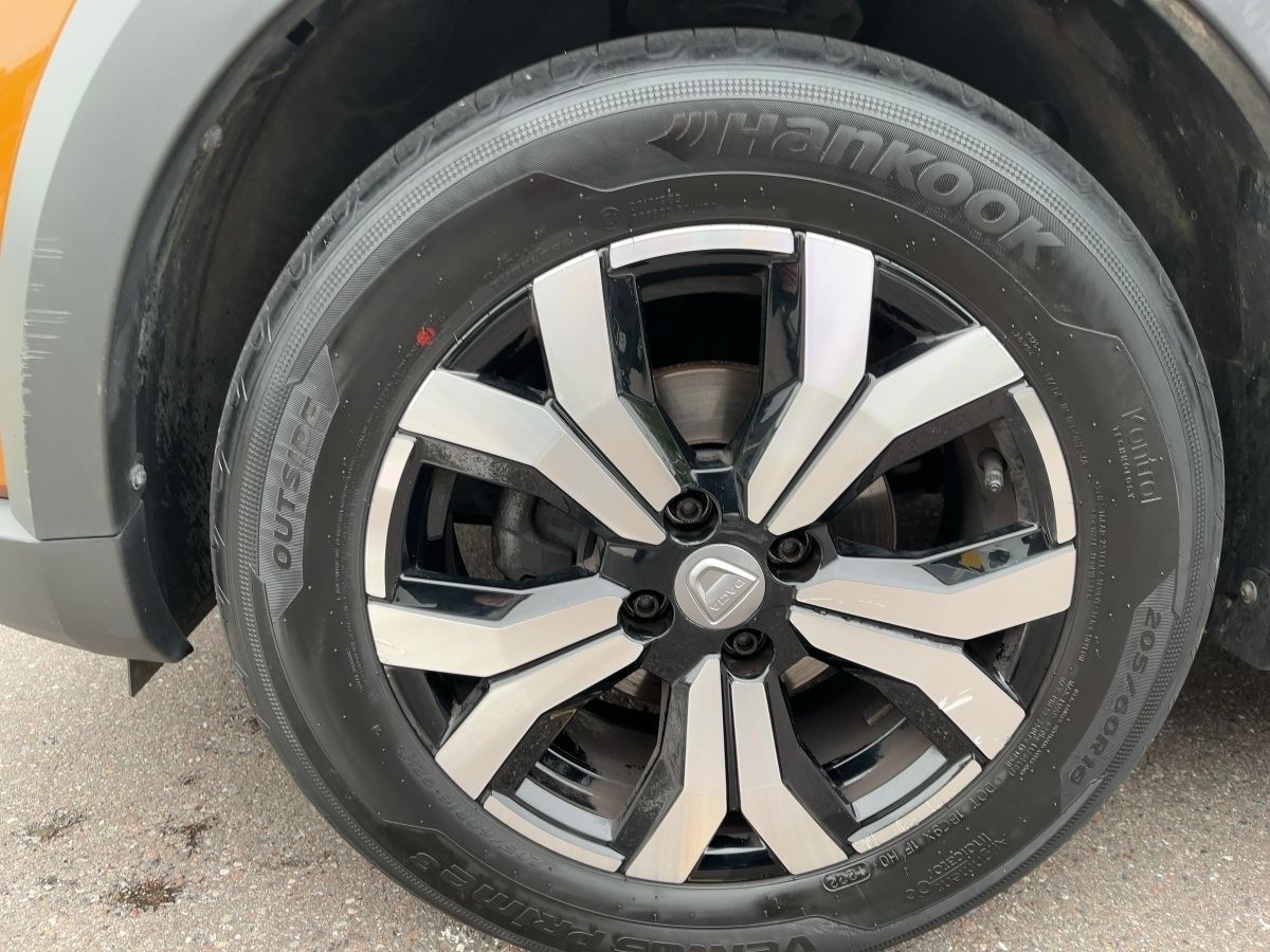 Fahrzeugabbildung Dacia Sandero Stepway Comfort TCe 100 LPG LPG - mit KI generiert/bearbeitet