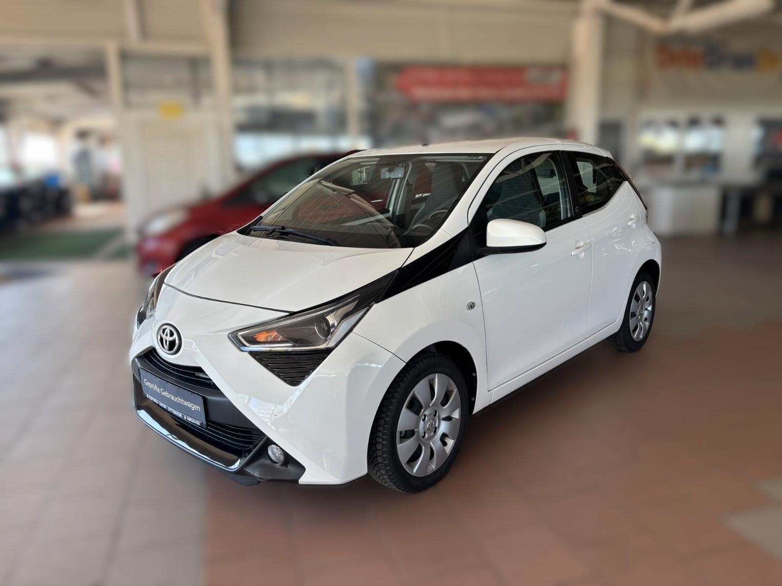 Toyota Aygo AYGO x-play Team D