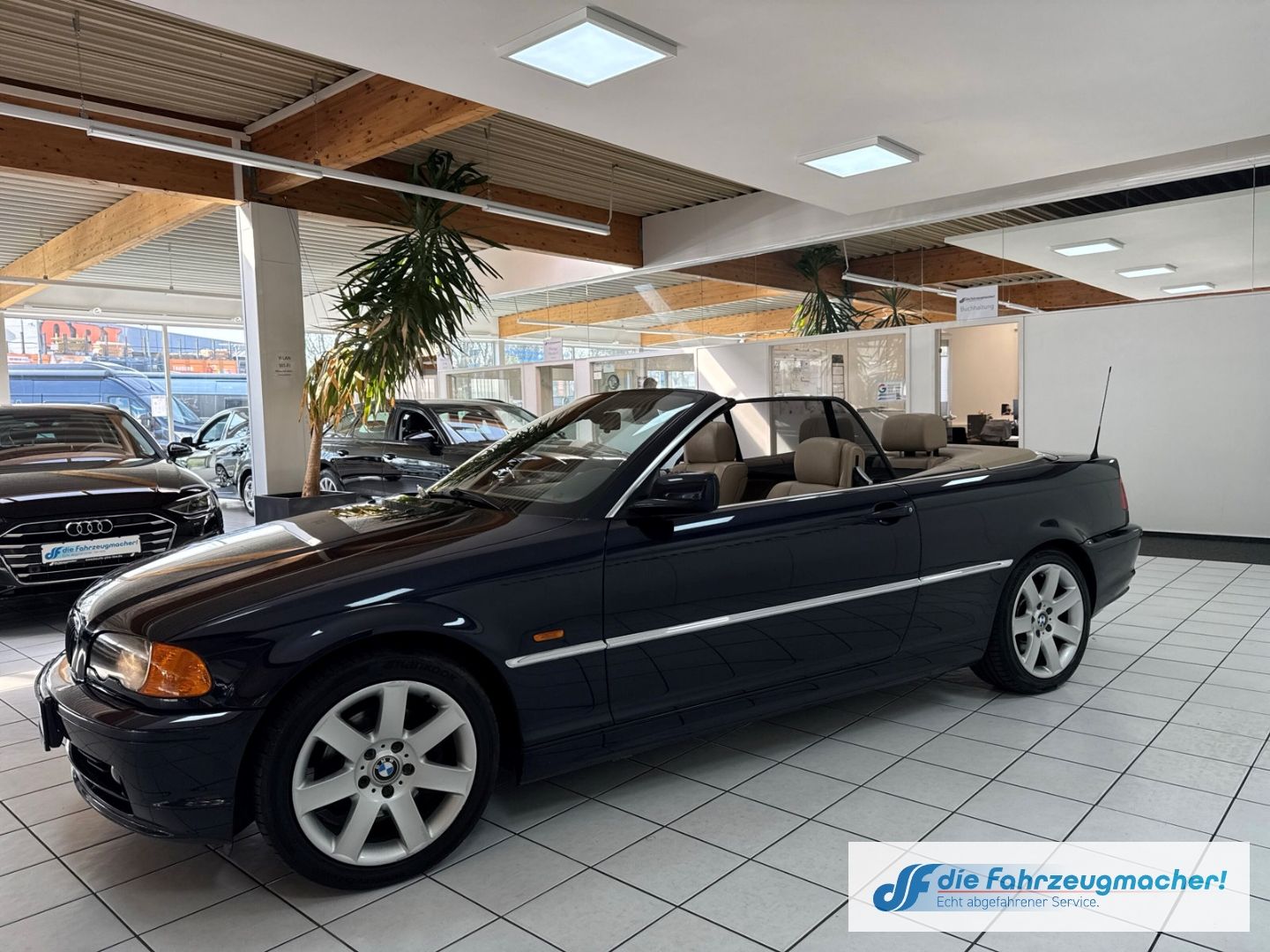 Fahrzeugabbildung BMW 320 Ci Cabrio El. Verdeck Hardtop Navi Leder Kli