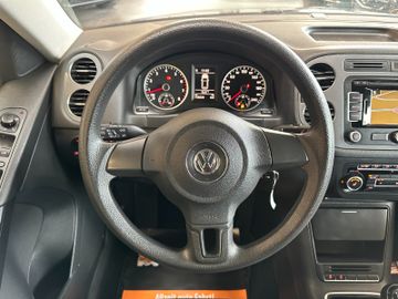 Volkswagen Tiguan *NAV*TEMPO*2-ZONEN*SitzHZ*PCD*TÜV 527*