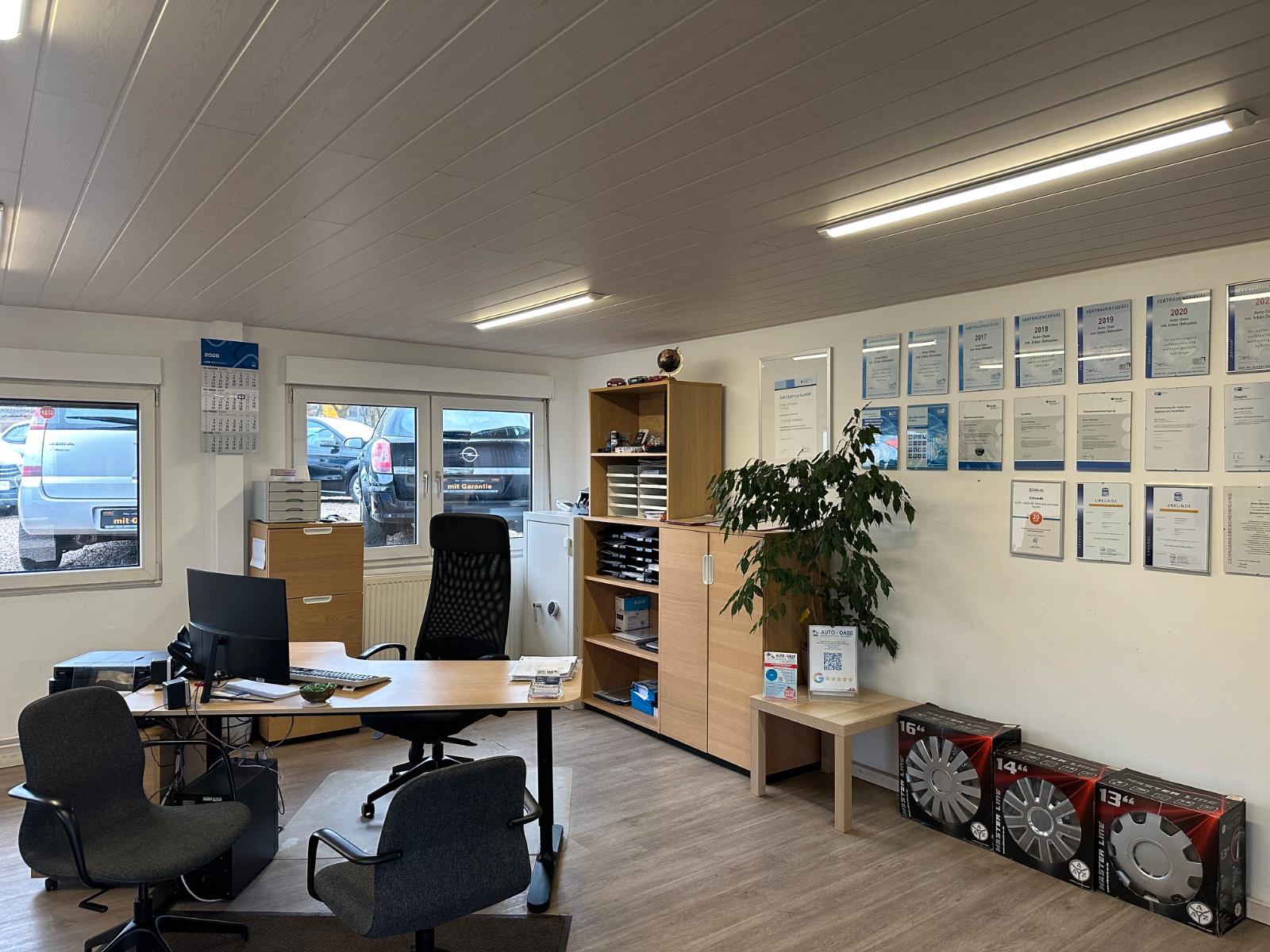 showroom-image-main