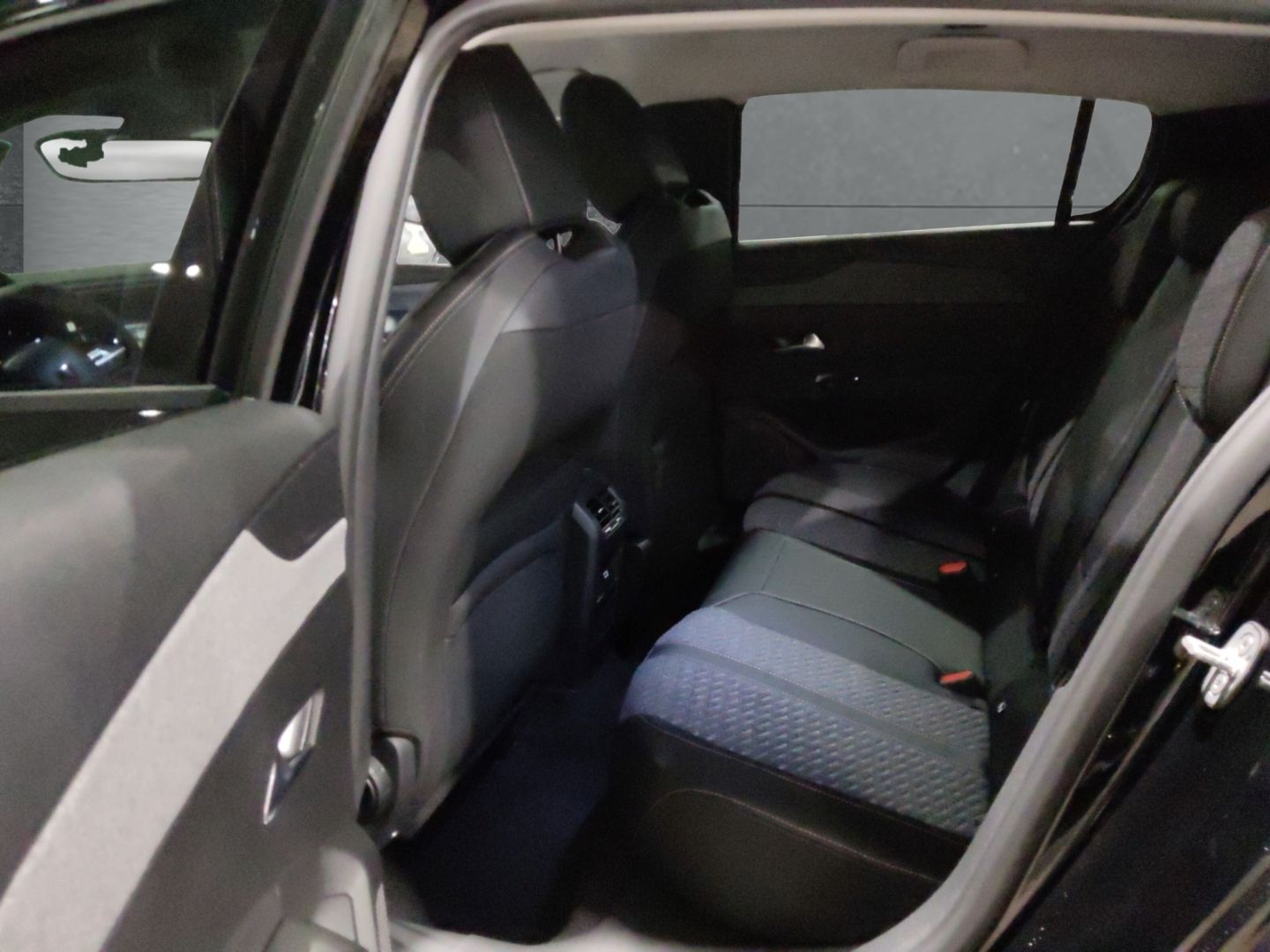 Peugeot 308 - Bild 9