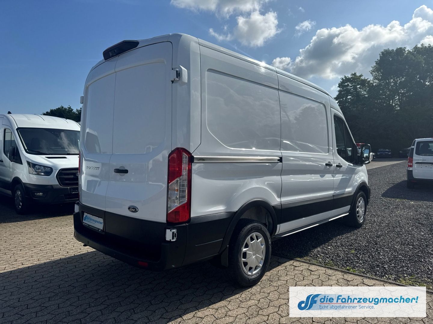 Fahrzeugabbildung Ford Transit Kasten 350 L2 Trend Klimaautom DAB Totwi