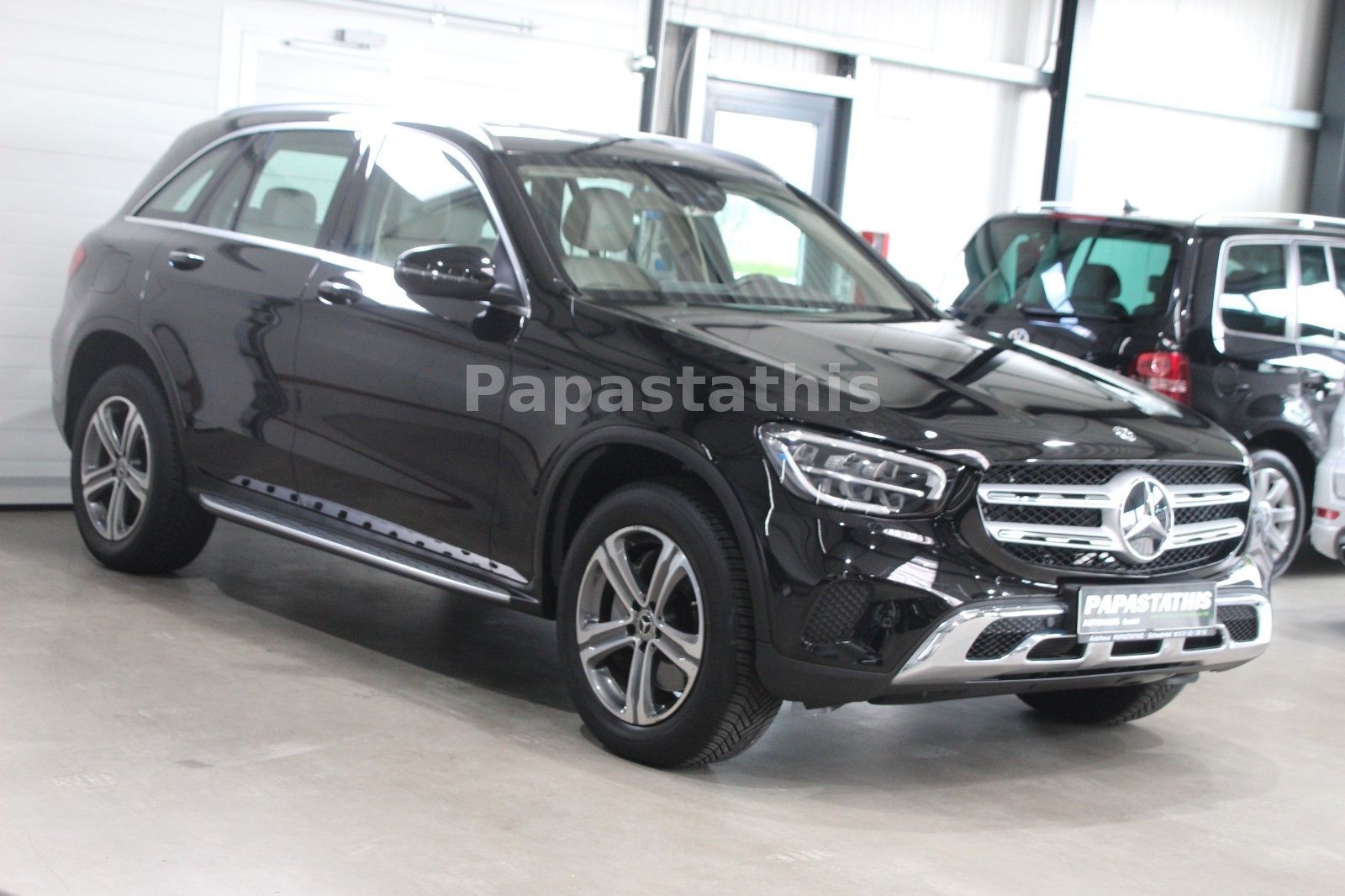 MERCEDES-BENZ GLC 300 d 4Matic *LED*HUD*CAM*TOT*SPUR*MBUX*