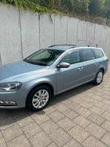 Volkswagen VW Passat Bluemotion - Volkswagen Passat aus 2011: Kombi