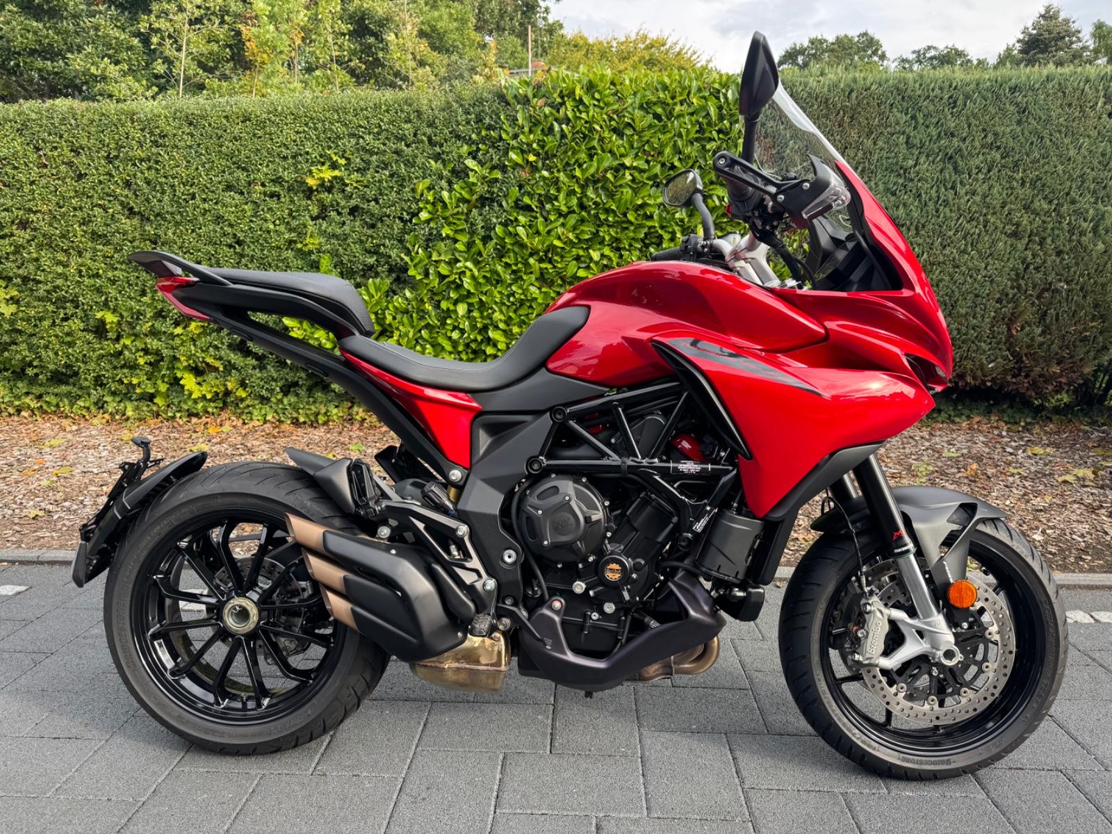 MV Agusta Turismo Veloce 800 Neuwertig