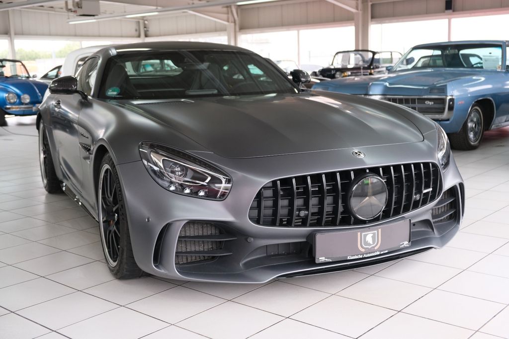 Mercedes-Benz AMG GT R