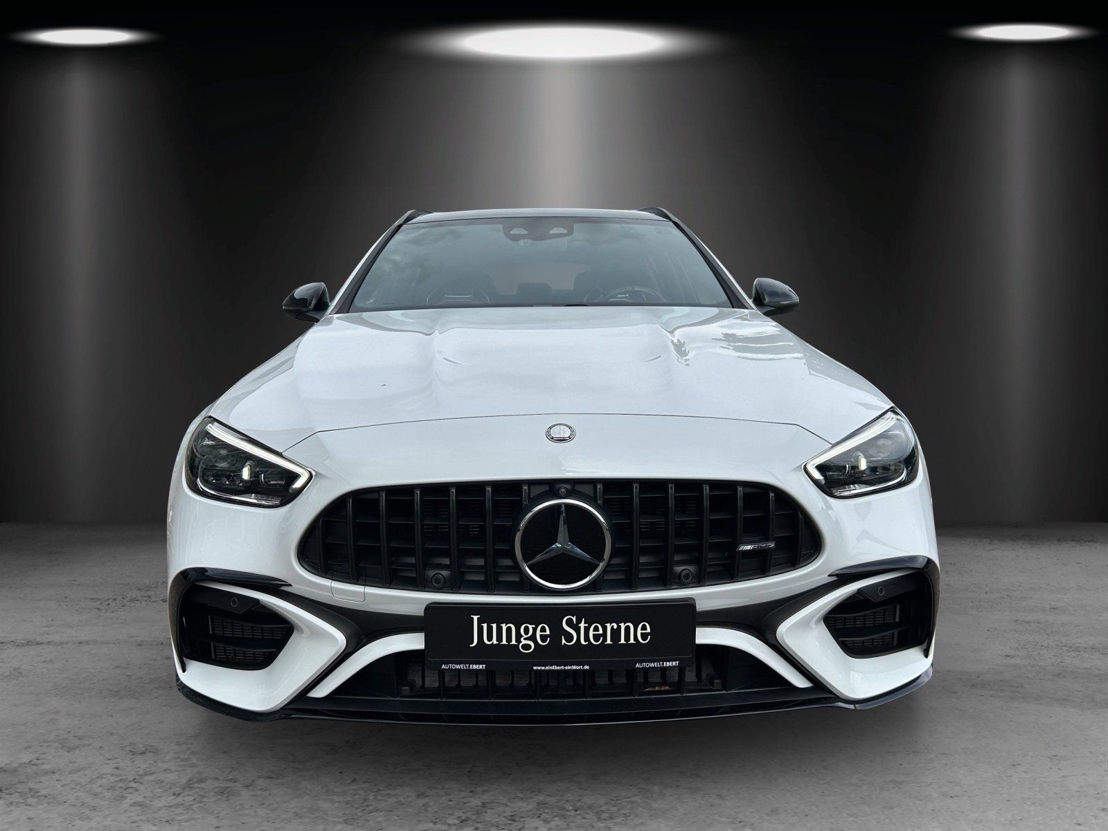 Fahrzeugabbildung Mercedes-Benz C63SE T €144.835-Perf.Sitz DISTRO AERO Pano Memo