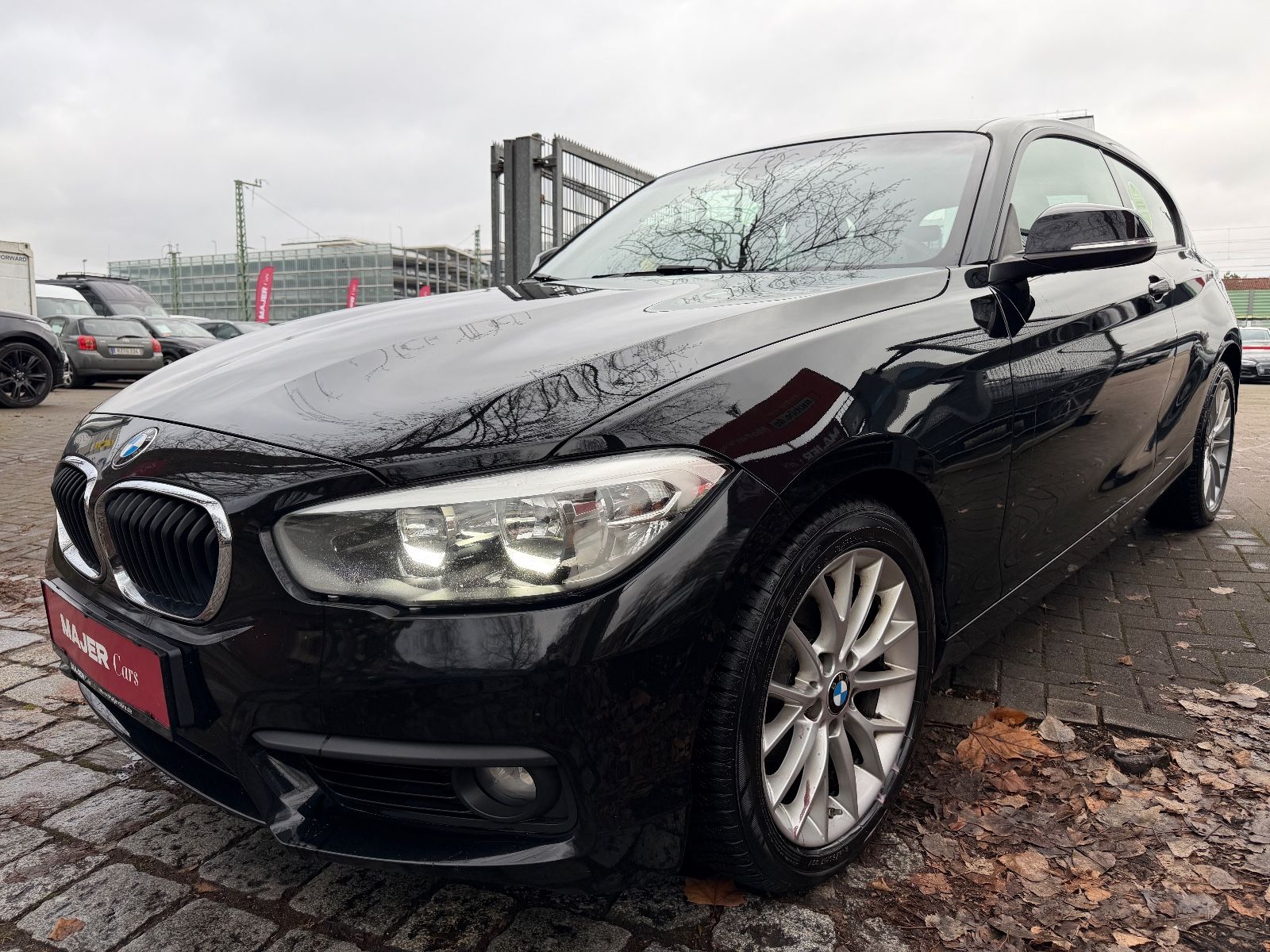 Fahrzeugabbildung BMW 118d AUTOMATK*LED*KLIMA*RADIO