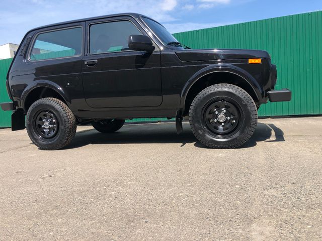 Lada NIVA "NORMA EXKLUSIV" AHK! DOTZ-Räder! AET-2026