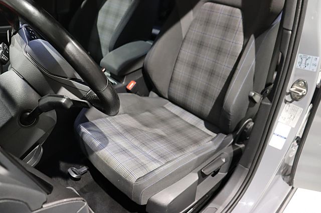 Golf GTE 1.4 TSI eHybrid ACC NAVI SHZ SPORTFW BT