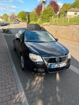 Volkswagen Eos 2.0 FSI Standard - Volkswagen Eos Standard mit Benzin-Antrieb