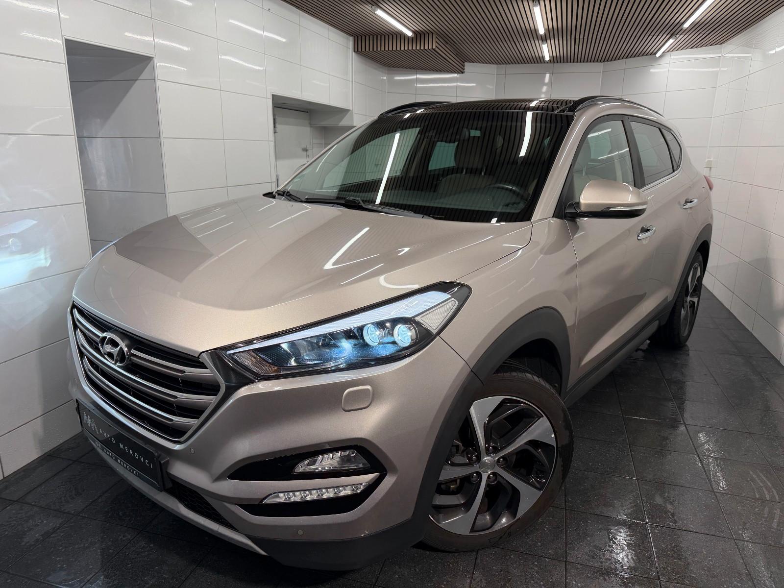 Hyundai Tucson 2.0 Style 4WD/Pano-Schiebedach/Leder/Tot/