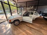 Mercedes-Benz 190 E Becker México, SD, Autom.,re. Spiegel - Mercedes-Benz 190: Weiß