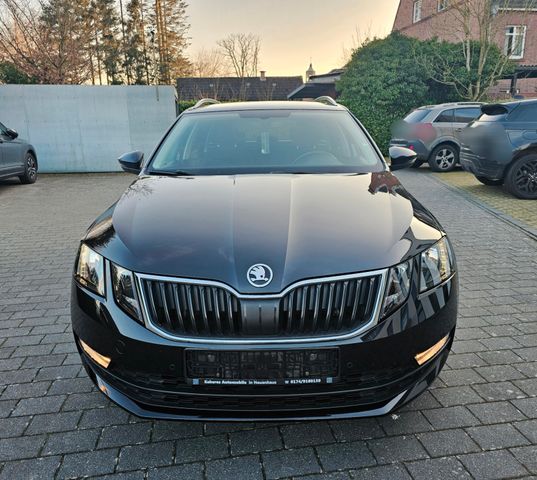 Skoda Octavia 1.5 Combi Ambition AHK Navi Sitzh.