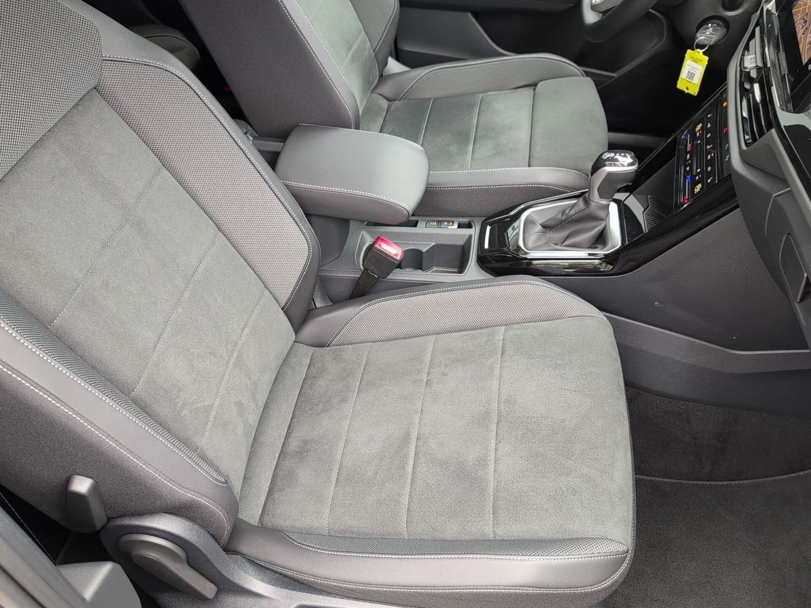Volkswagen T-Roc - Bild 10