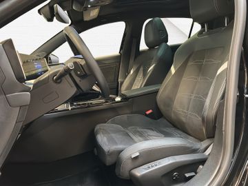 Fotografie 13 des Opel Astra 5T Ultimate Automatik Navi Schiebedach AHK