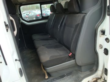 Renault Trafic - 11
