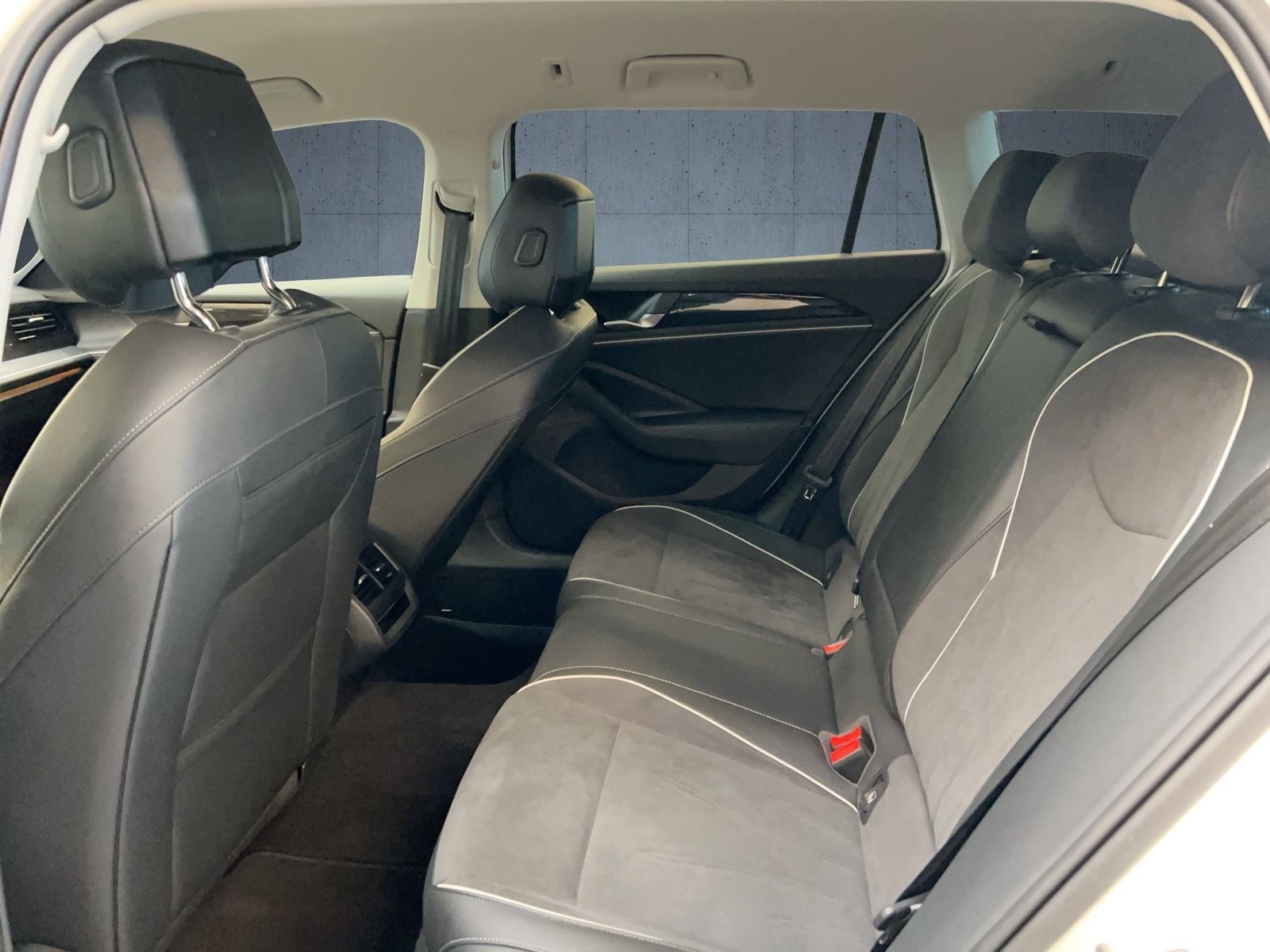 Volkswagen Passat Variant - Bild 11