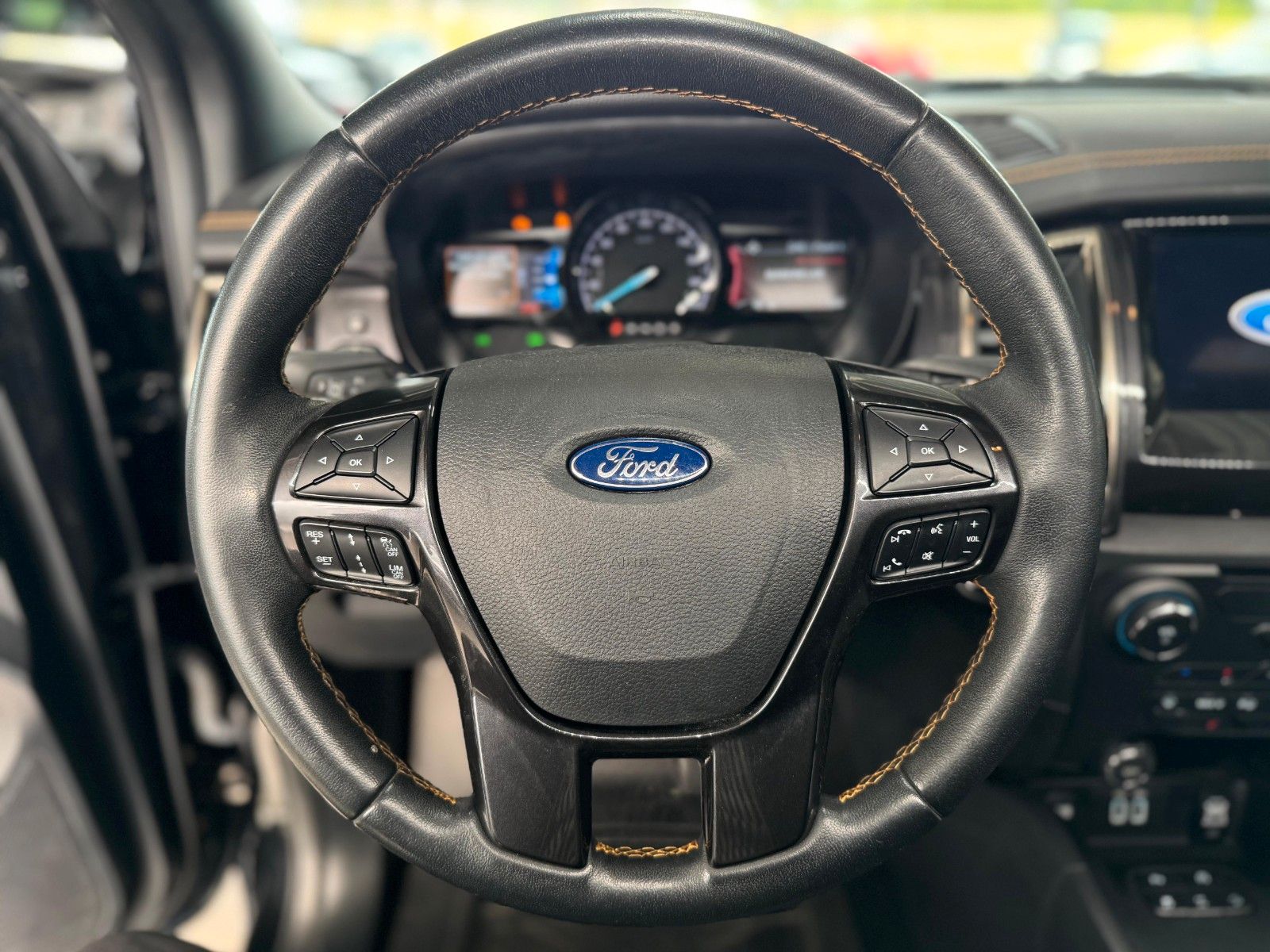 Fahrzeugabbildung Ford Ranger 2.0 TDCi Aut. Panther Wildtrak DoKa 4x4