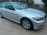 BMW E91 318d LCI Voll Ausgestattet - BMW 318: E91 318d