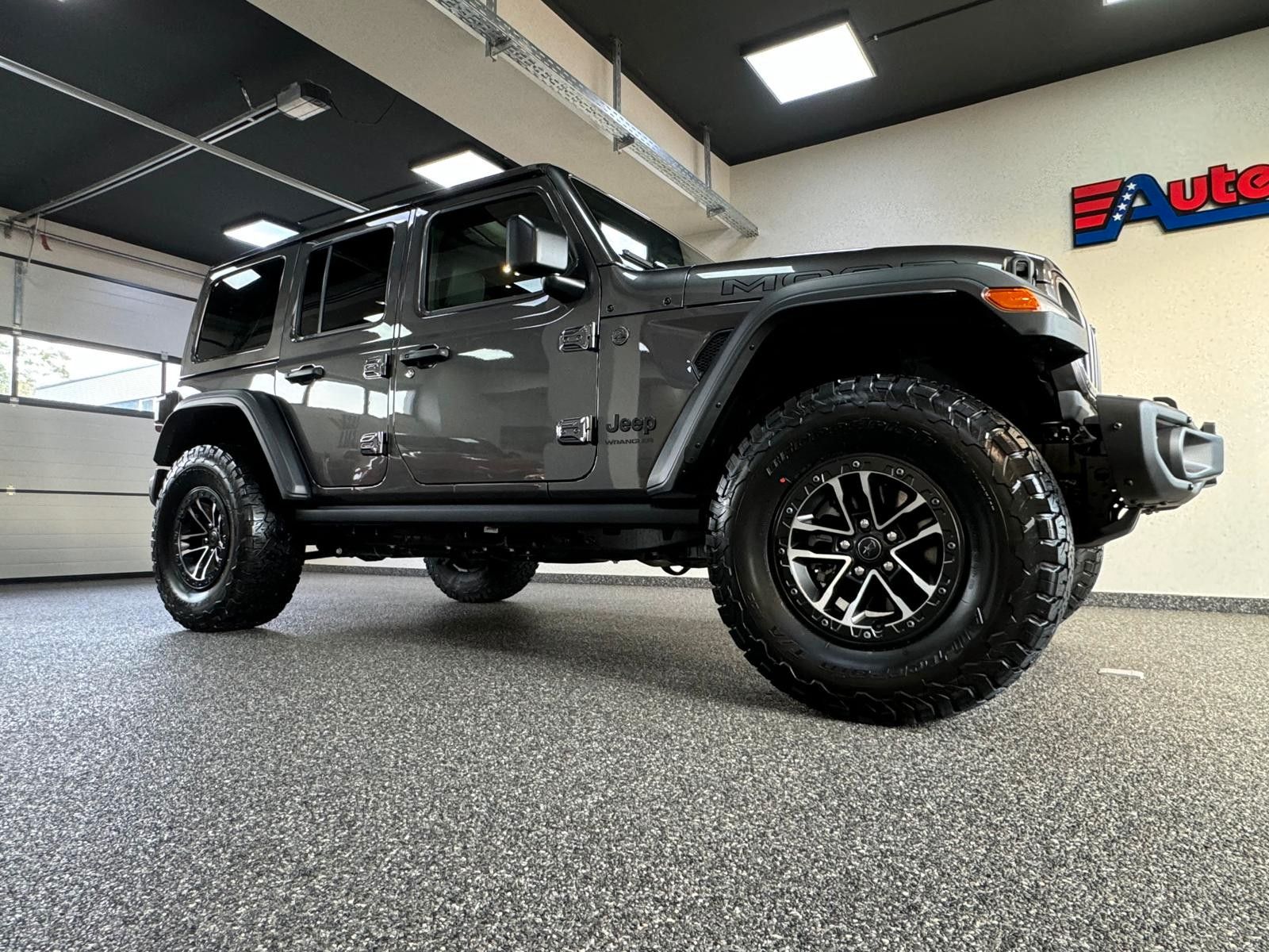 Fahrzeugabbildung Jeep 2026 MOAB 392-6.4L HEMI V8-DUAL TOP