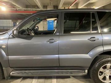 Toyota Land Cruiser - 5