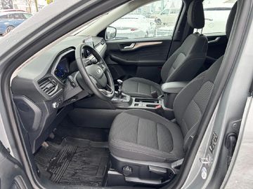 Ford Kuga 1.5 Titanium WinterpaketAHK