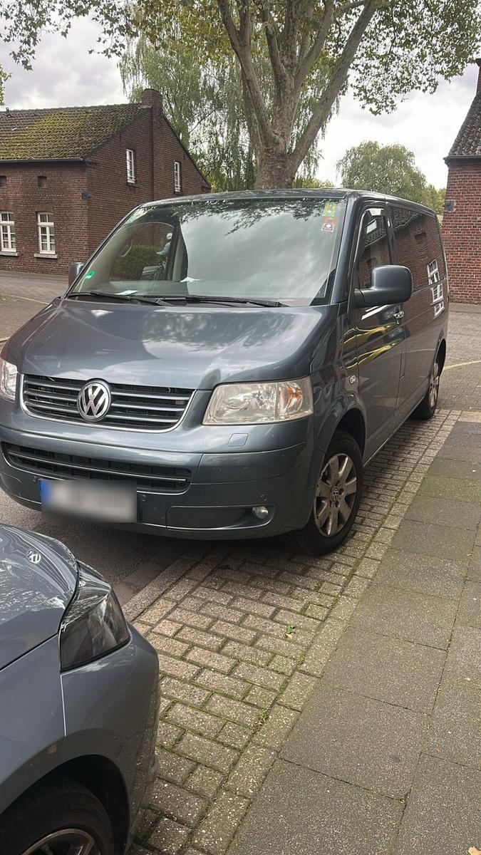 Volkswagen T5 Caravelle