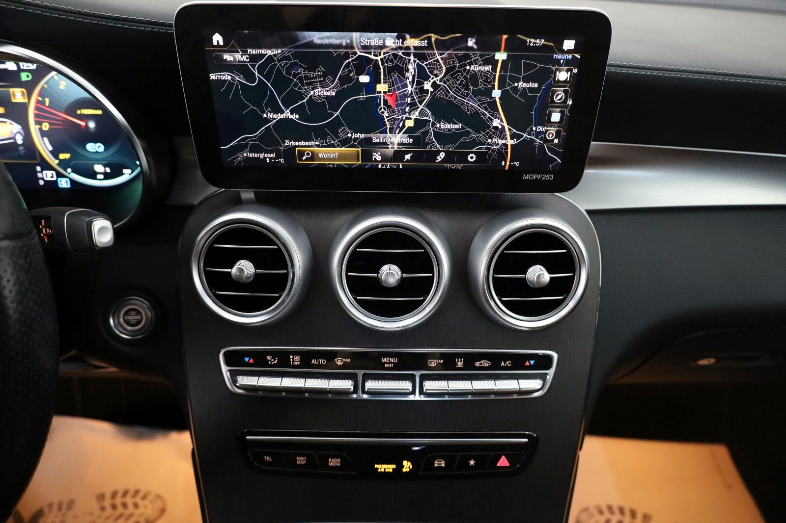 Fahrzeugabbildung Mercedes-Benz GLC 300 de Coupe 4M,AMG line,Night Pak, Designo