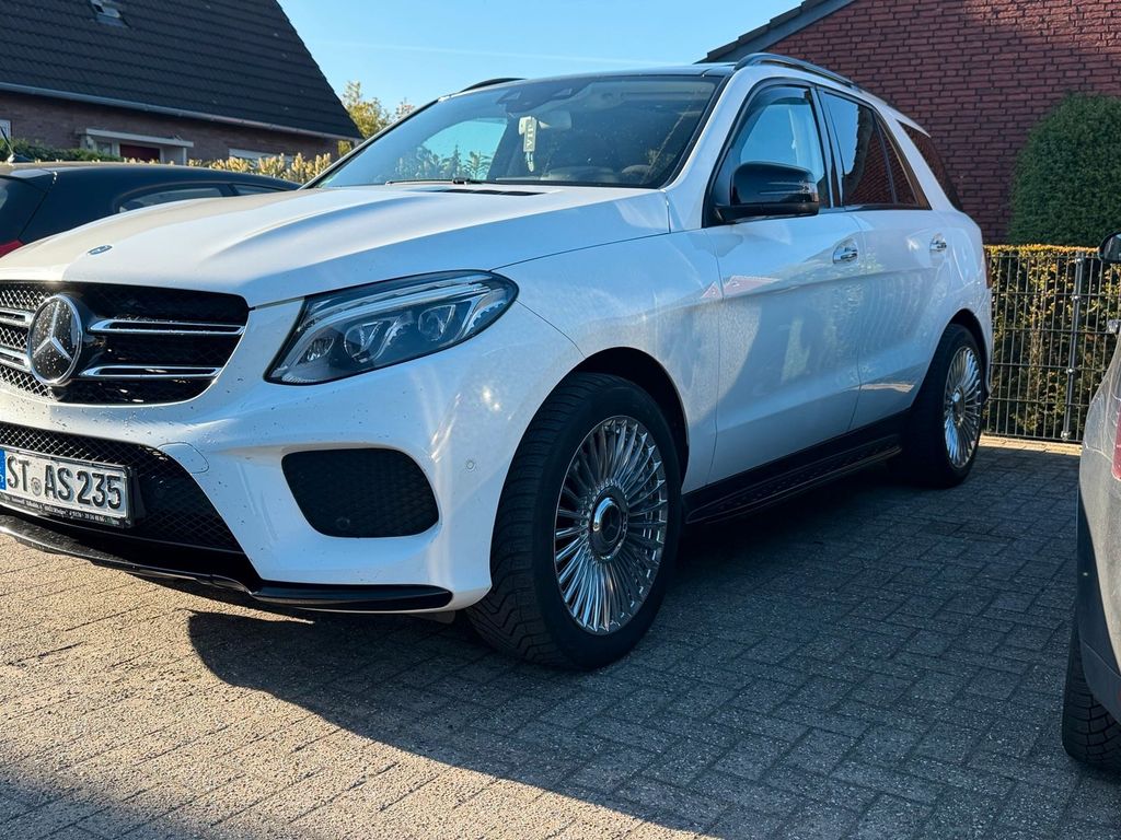Image of Mercedes-Benz GLE 350
