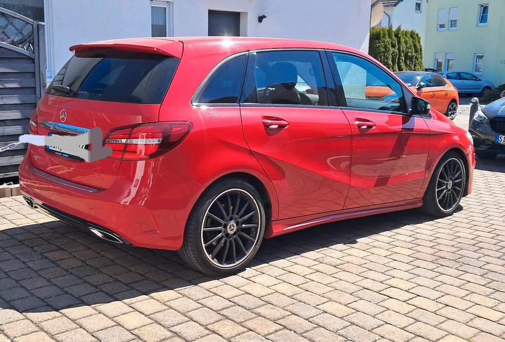 Image of Mercedes-Benz B 200