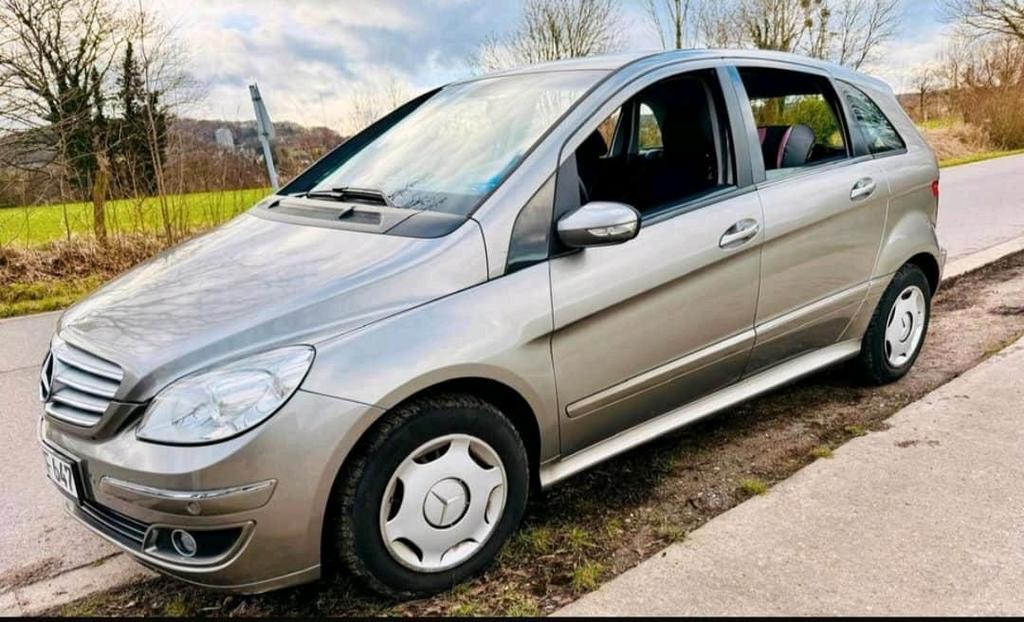 Mercedes-Benz B 170