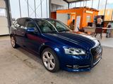 Audi A3 Sportback 1.6 TDI Ambiente Xenon Tempomat SHZ - Audi A3 aus 2010 mit Diesel-Antrieb