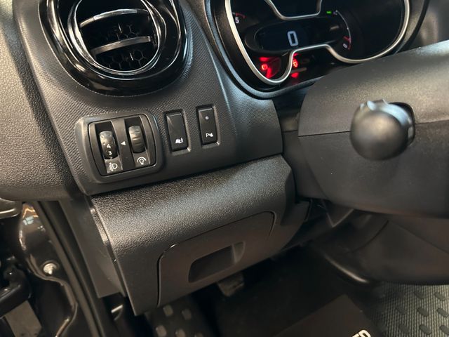 Opel Vivaro*TÜV 0828*9-SITZER*STHZ*TEMPO*AHK*PDC*