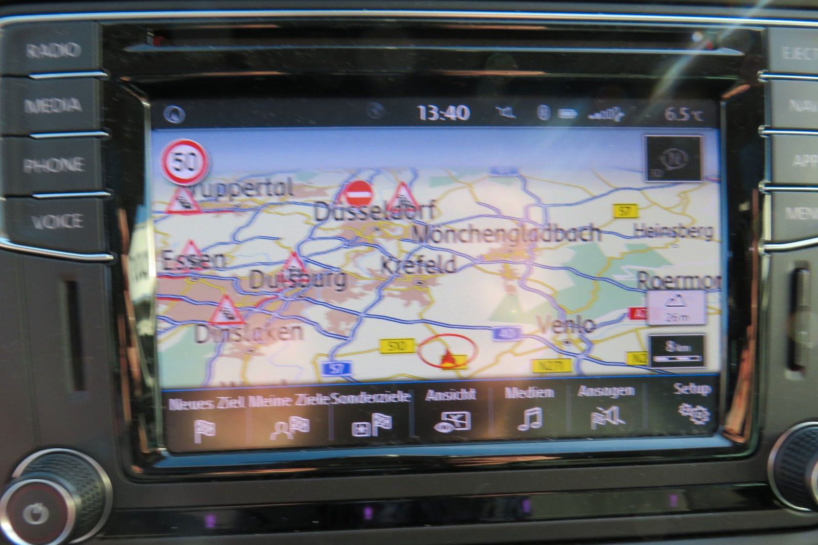 Fahrzeugabbildung Volkswagen Sharan Highline TDI DSG 7-S XENON ACC AHK "VOLL"