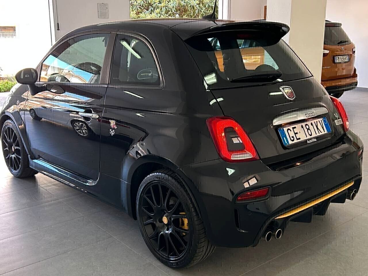 Abarth 595 1.4 Turbo T-Jet PISTA 165 CV imagem 2