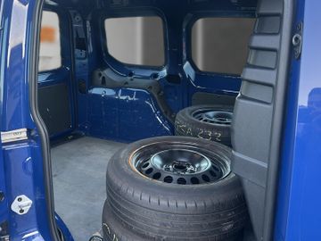 Volkswagen Caddy - 9