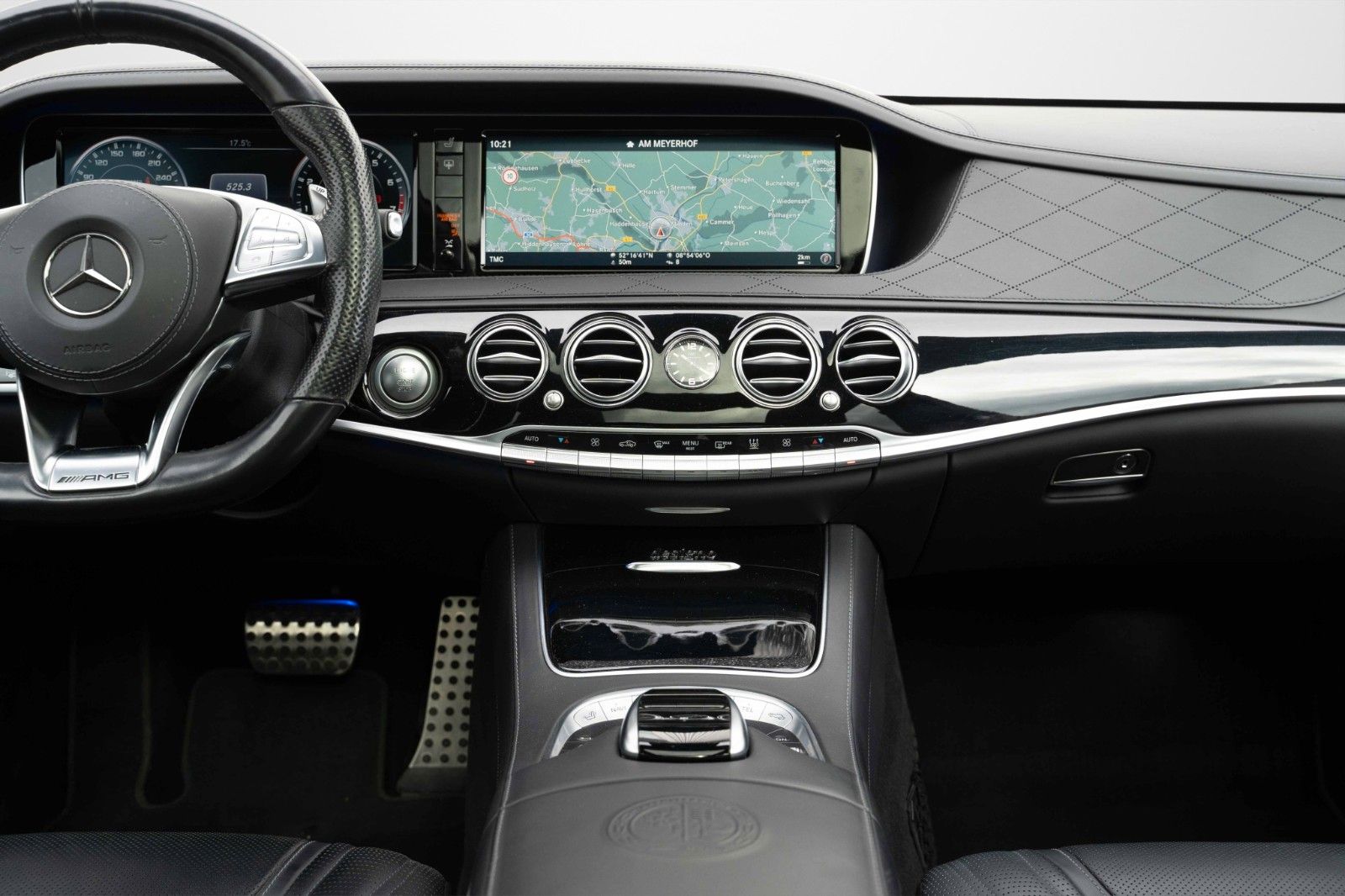 Fahrzeugabbildung Mercedes-Benz S 63 AMG L 4MATIC BURM PANO HUD LED DVD 360°