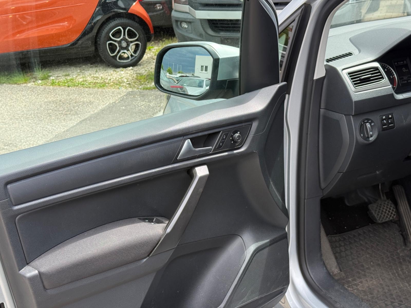 Volkswagen Caddy Maxi Trendline BMT 1-HD/Automatik/Navi/PDC