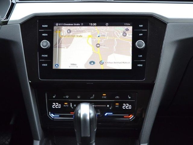Passat Variant 2.0 TDI DSG Business AHK/LED/NAVI