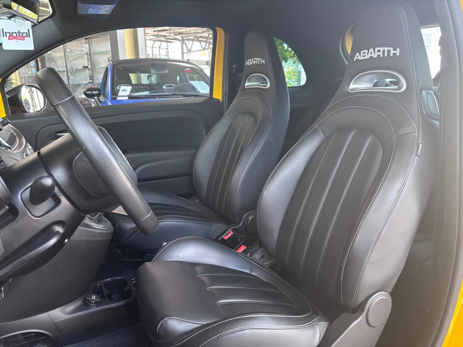 Fahrzeugabbildung Abarth 595 Pista KLIMA XENON ALU CARPLAY BEATS
