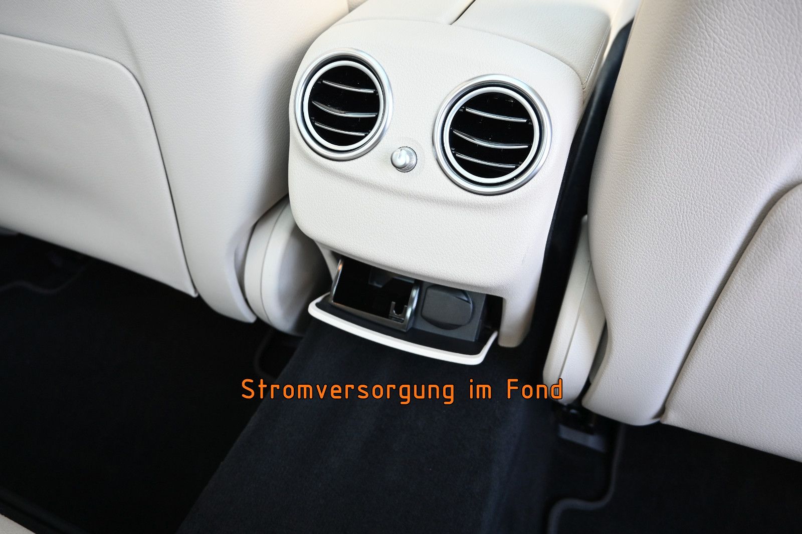 Fahrzeugabbildung Mercedes-Benz E 220 d 4MATIC Exclusive °AHK°PANO°STANDHEIZUNG°