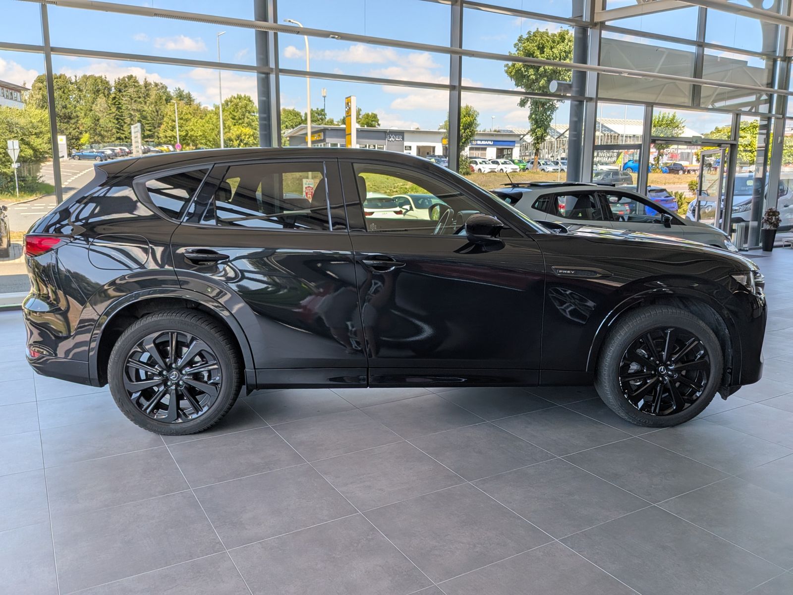 Fahrzeugabbildung Mazda CX-60 2.5L e-SKYACTIV PHEV 327 Homura+ Pano Bose