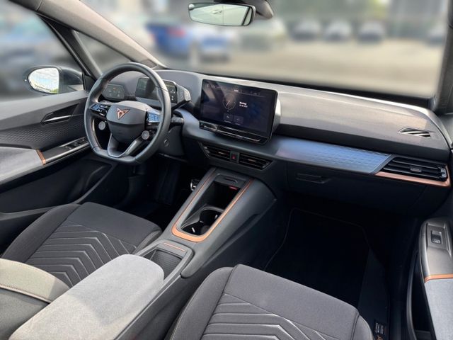 Born 58 kWh LED Navi Sitzh. ACC Kamera Allwetter