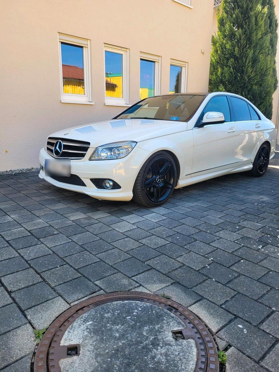 Mercedes-Benz C 300